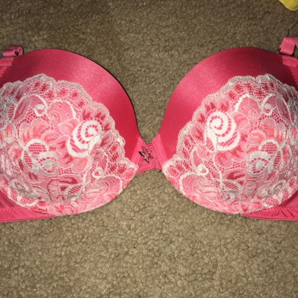 Coral Frederick of Hollywood Bra